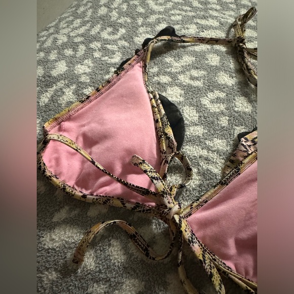 Volcom Bikini Top - Picture 5 of 7